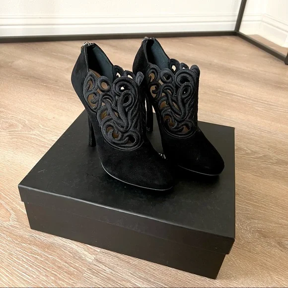 Giorgio Armani black suede booties - Picture 3 of 11